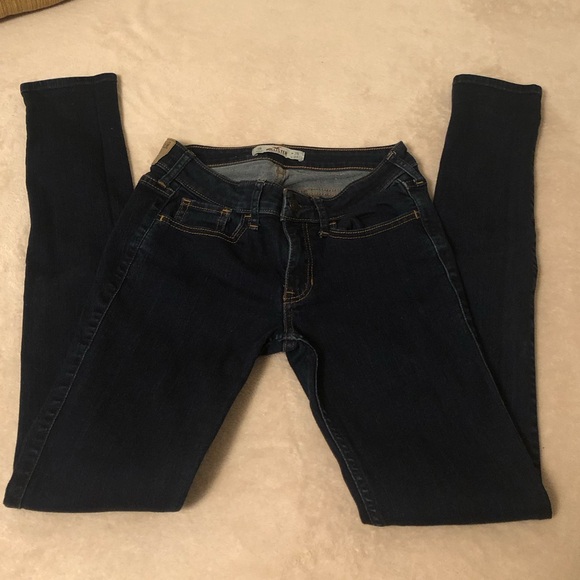 Hollister Low-Rise Jeans, Size 26 - Picture 2 of 4